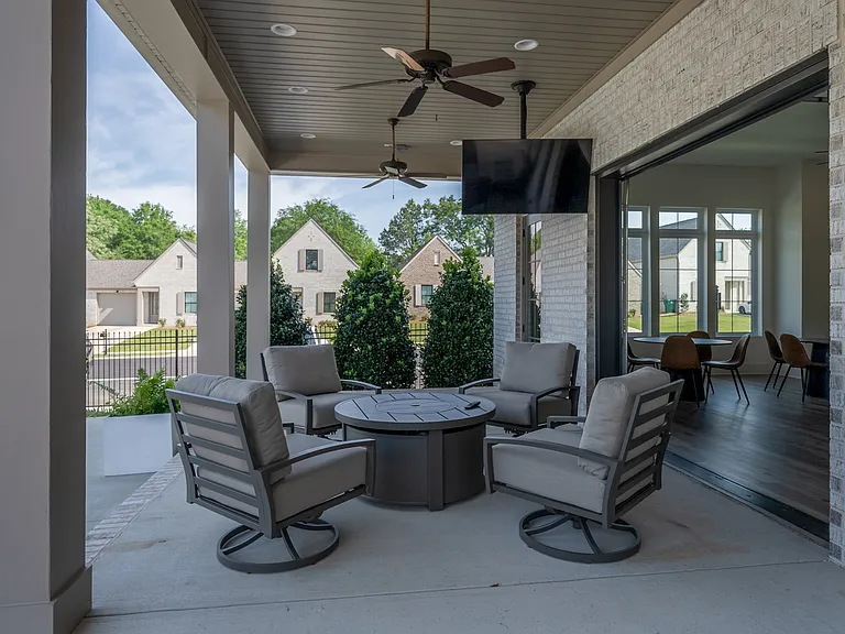 779 Stonebrook Cir — Photo 29