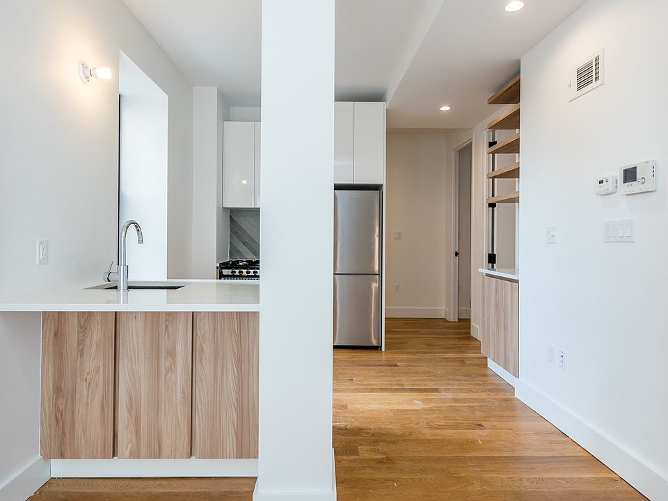 1st image of 724 5th Ave #8G