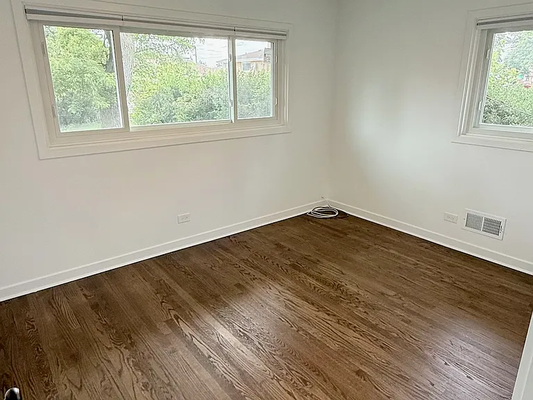8748 N Olcott Ave — Photo 9