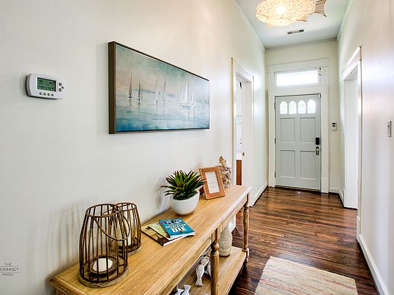 2nd image of 3011 Avenue P 1/2