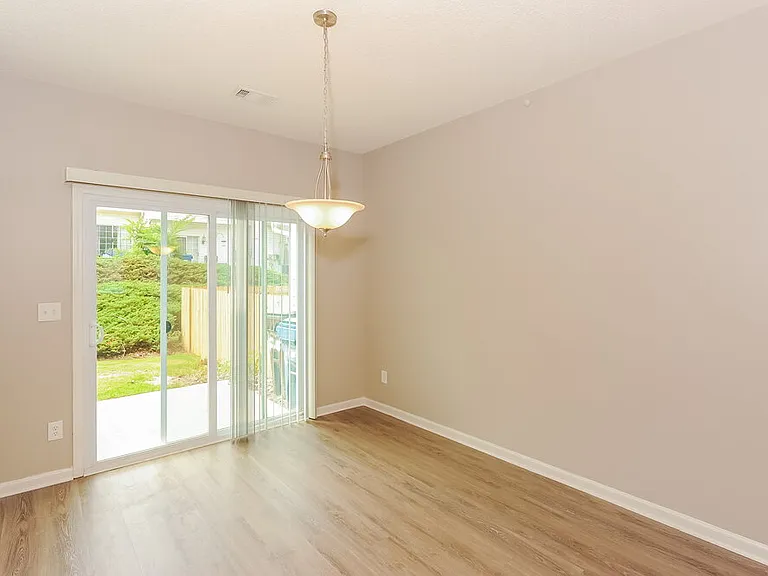 10900 Wittenridge Dr #E2 — Photo 6