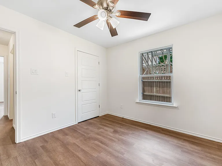 3019 Brazos River Dr — Photo 10