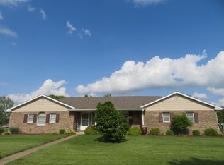 2362 Highview Rd, Mexico, MO 65265