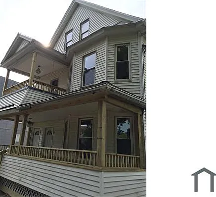 23 Avondale Ave — Photo 1
