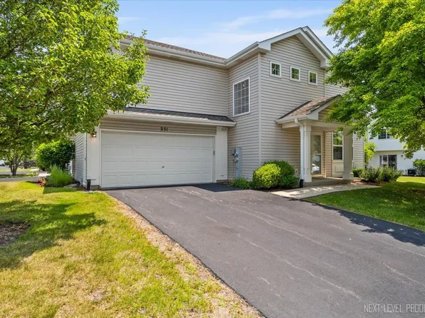 251 Abington Ln, North Aurora, IL 60542