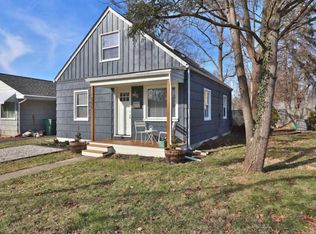 566 Chase Rd, Columbus, OH 43214