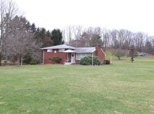 2175 Centerville Rd, New Stanton, PA 15672