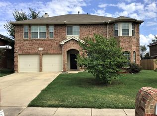 7313 Livingston Dr, Denton, TX 76210