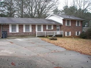 19 Woolsey Rd, Hampton, GA 30228