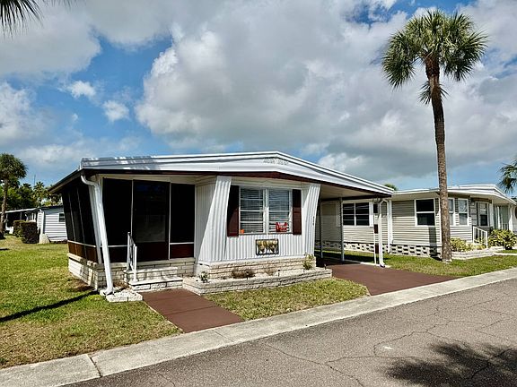 3rd image of 528 Parakeet Ln