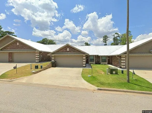 1813 Yellowstone Dr, Longview, TX 75605