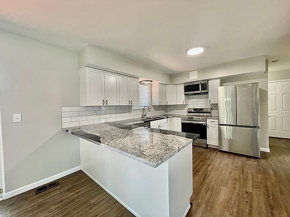 2nd image of 2512 Fulbourne Dr