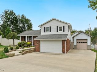 507 Meadowridge Ave NW, Canton, OH 44708