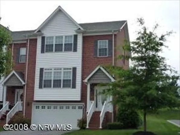 6831 Sahalee Cir, Radford, VA 24141