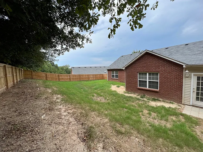707 Porter Ln — Photo 40