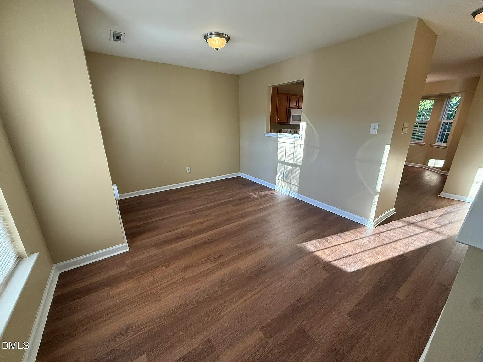 3 bed, 2.5 bath, 1644 sqft, $2,250 — Photo 1