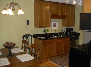 2700 44th St W #106, Minneapolis, MN 55410