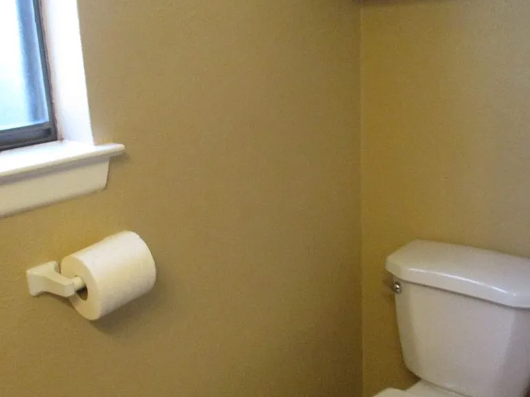3700 Dauphine Ct — Photo 26