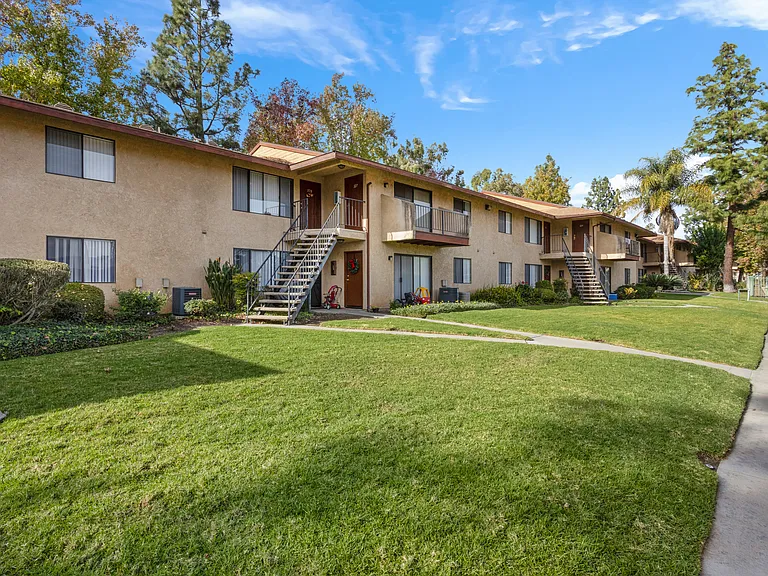 Quailpointe Apartments — Photo 8