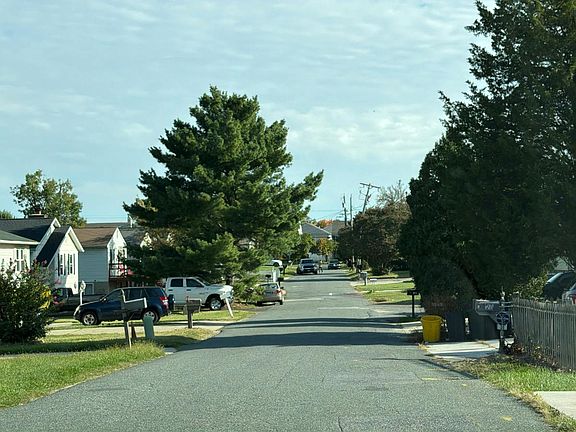 5th image of 26 Rollwin Rd