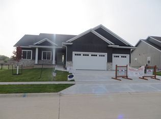 1420 Parkland Dr, Ely, IA 52227