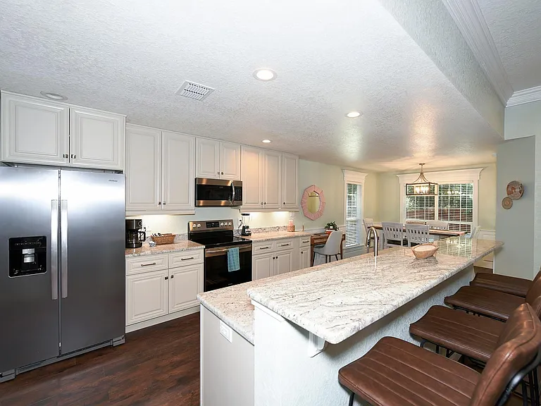 1119 Fairway Dr — Photo 5