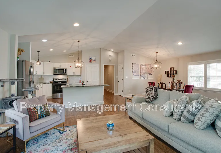 805 Rison Ave NE — Photo 23