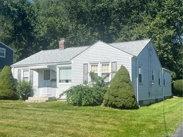 304 Beechwood Road, West Hartford, CT 06107