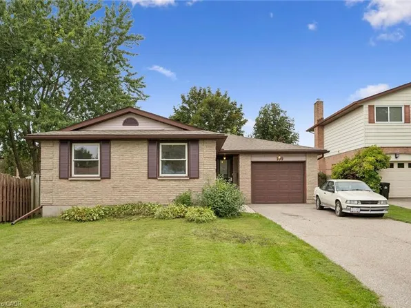 109 Deerberry Pl, Waterloo, ON N2V 1G2