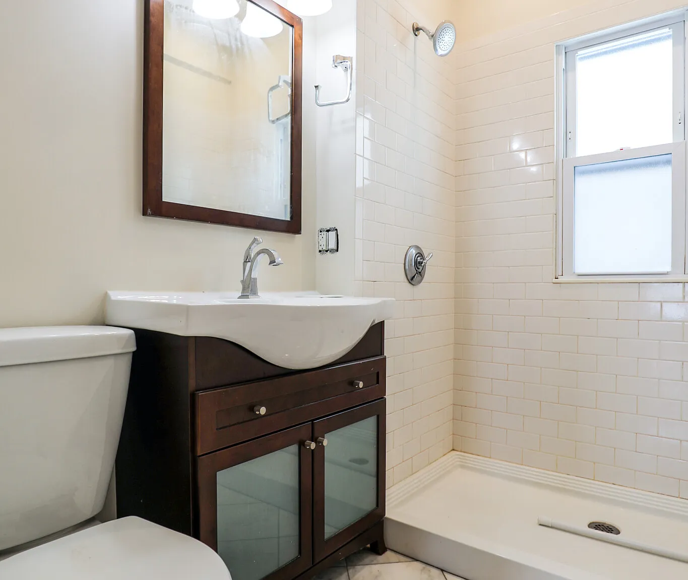 3 bed, 1200 sqft, $3,400 — Photo 4