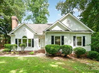 975 Pine Knoll Rd, Fort Mill, SC 29715