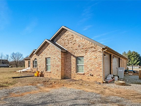 2nd image of 13539 Taylor Orchard Rd