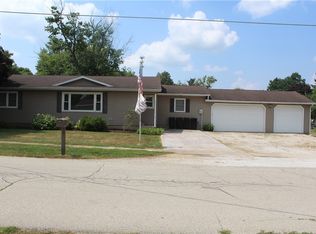 104 Orchard St, Catlin, IL 61817