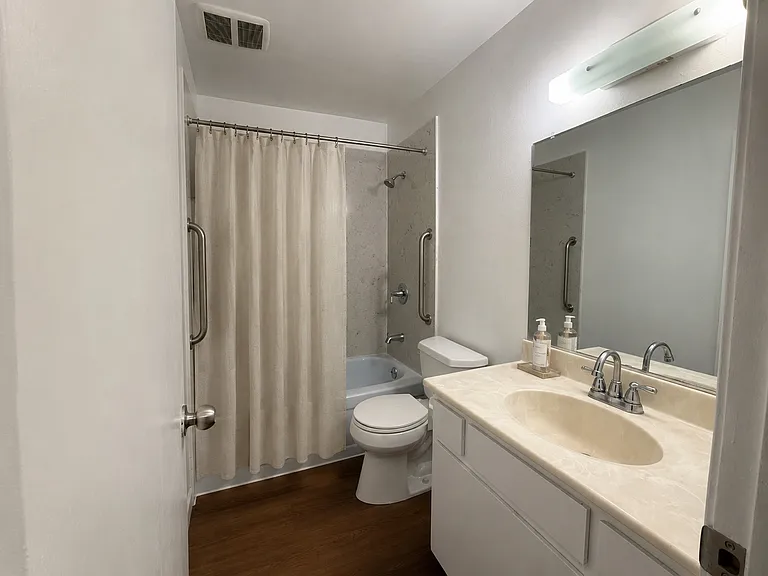 1731 Ellis St #26 — Photo 8