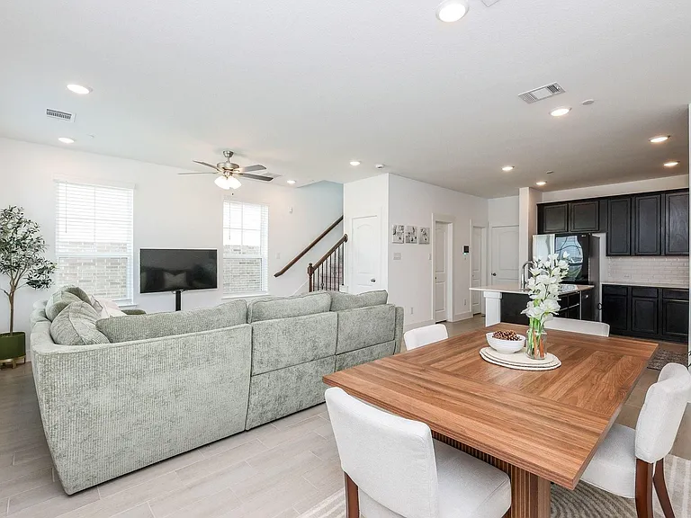 2754 Mariposa Creek Dr — Photo 2