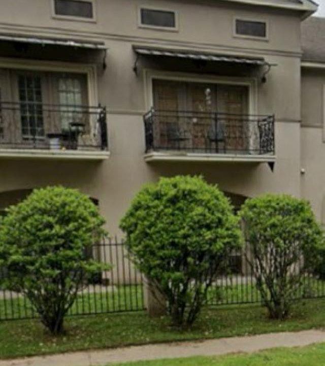 1st image of 4230 Highland Rd APT 102