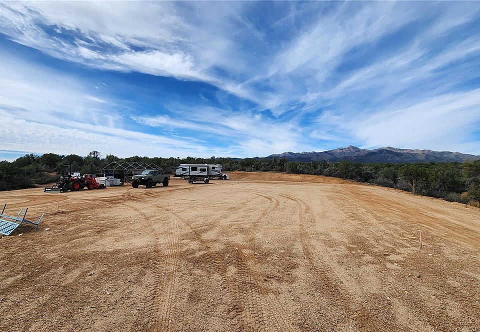 1st image of 10116 E Hidden Valley Rd