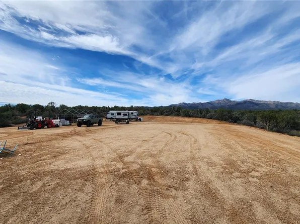 10116 E Hidden Valley Rd, Kingman, AZ 86401