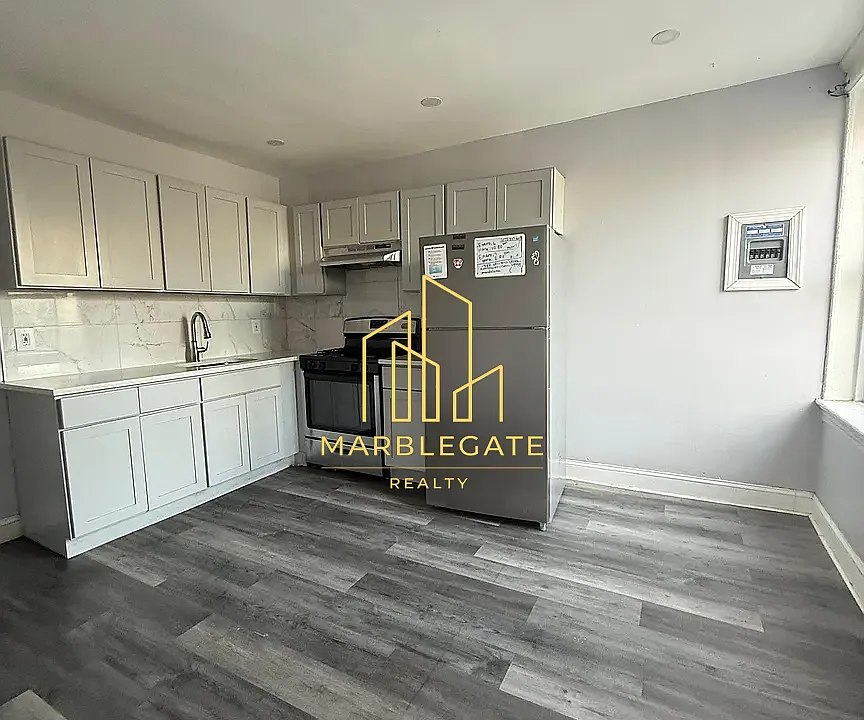 257 Sherman Ave #33