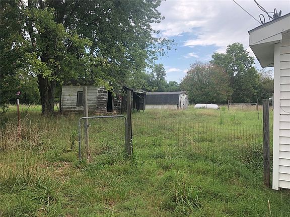 5th image of 1039 N Starr Dr