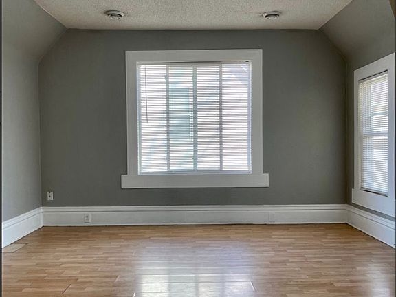 2nd image of 974 Geranium Ave E