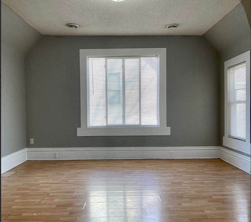 1st image of 974 Geranium Ave E Unit 2