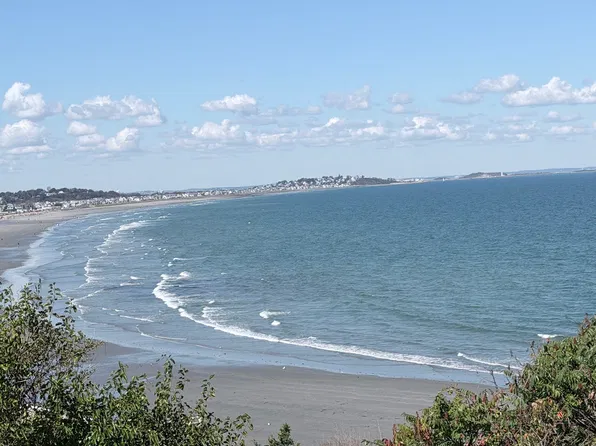1 Longbeach Ave APT 101, Hull, MA 02045