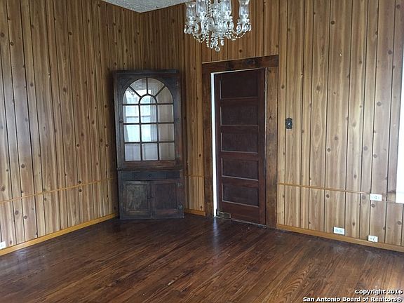 5th image of 170 Arlington Ct