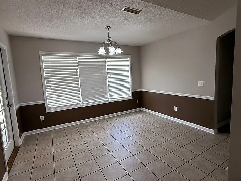 116 Sioux St — Photo 4