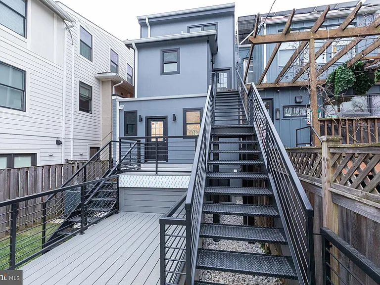 1321 Shepherd St NW — Photo 27