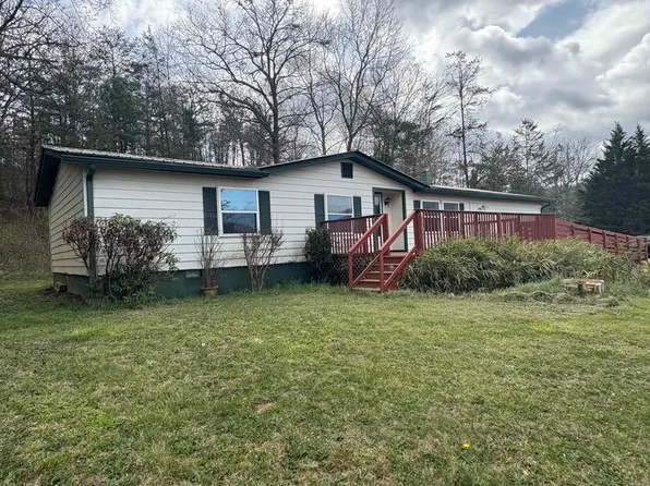 319 Bethabara Rd, Hayesville, NC 28904