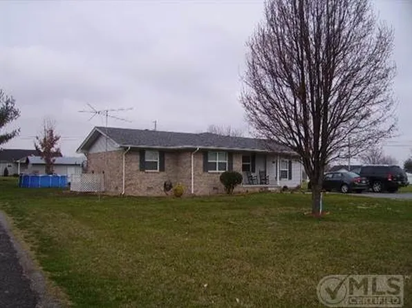 1100 Old Highway 52, Lafayette, TN 37083