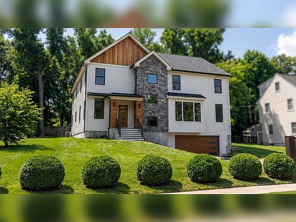 2nd image of 135 Hartman Rd