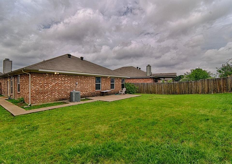 2nd image of 7509 Fossil Lake Dr